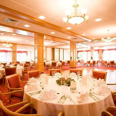 Dehner Blumen 酒店 Rain (Swabia)