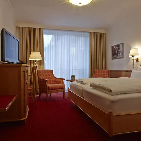 فندق Dehner Blumen 4*