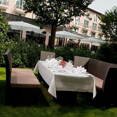 فندق Dehner Blumen Rain (Swabia)