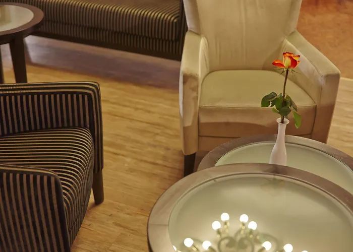 Dehner Blumen Отель 4*